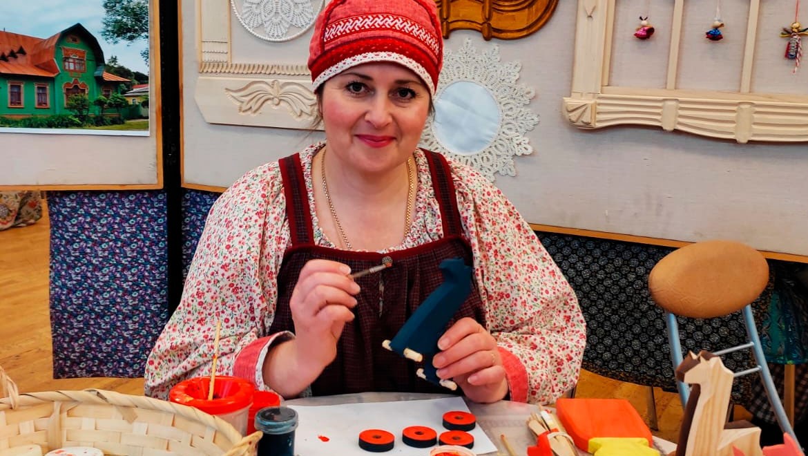 Мастер-класс по росписи гороховецкой деревянной игрушки | Международная ...