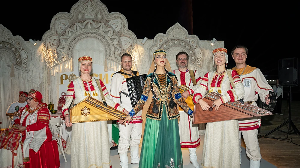 Folk arts and crafts, a musical salon and a unity round dance: how the National Centre RUSSIA delighted festival guests in Turkmenistan