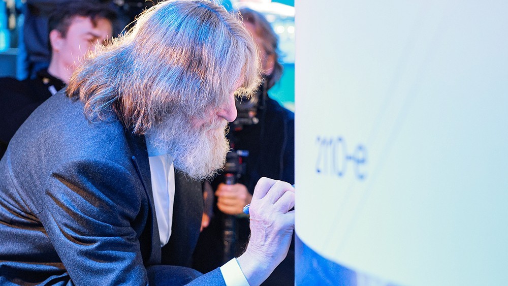 "Climb your own spiritual Everest": Fyodor Konyukhov leaves a message at the National Centre RUSSIA