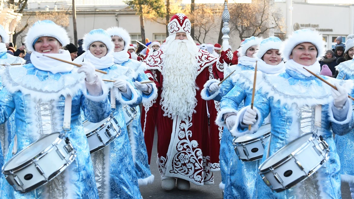 Главный Дед Мороз страны отметил свой день рождения на выставке "Россия"