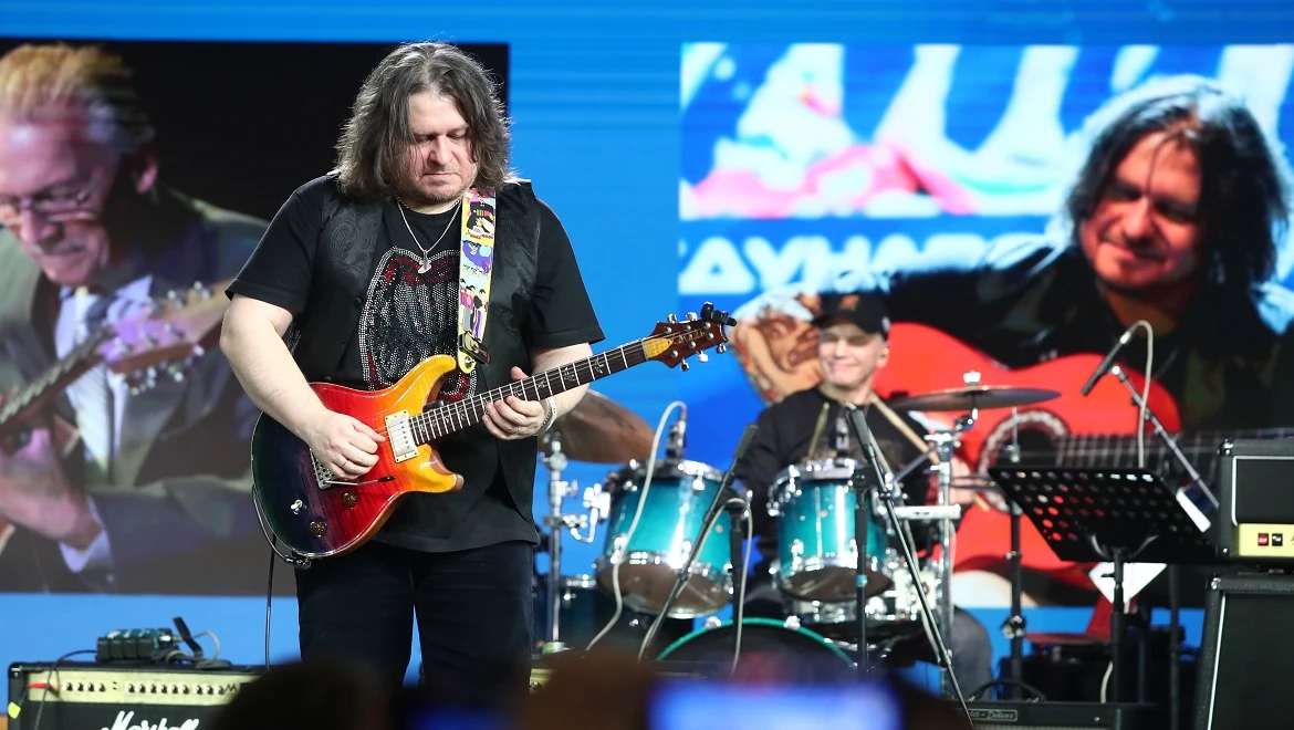 "World of Guitar" festival was presented at the RUSSIA EXPO