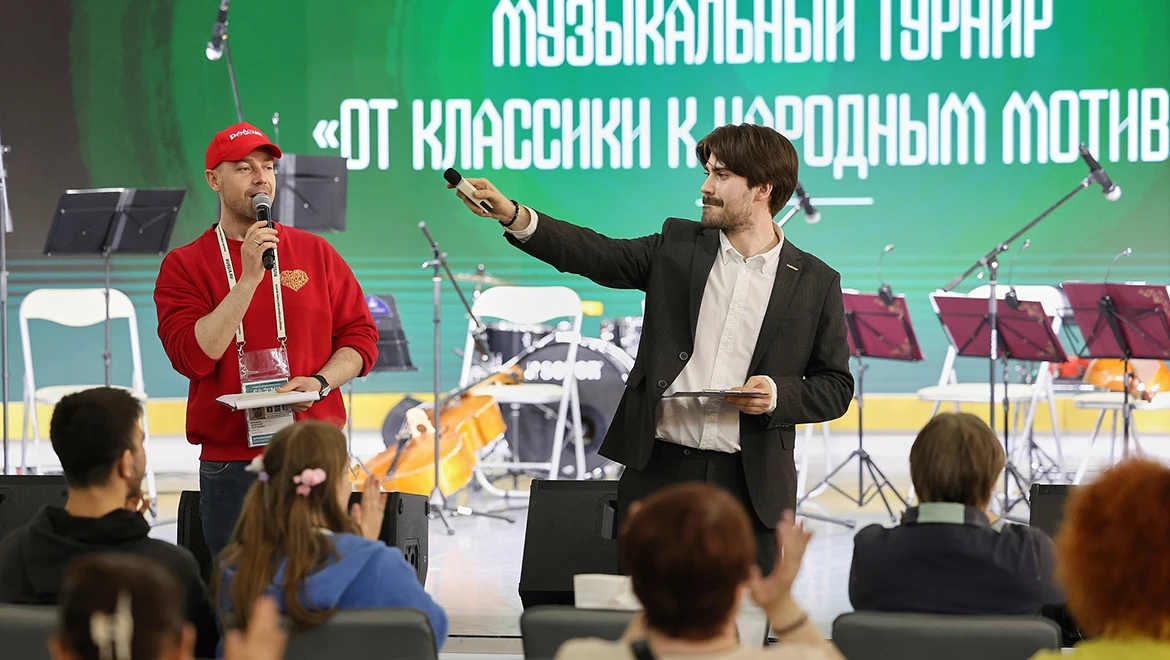 The competition between classical and folk music was presented to the guests of the RUSSIA EXPO