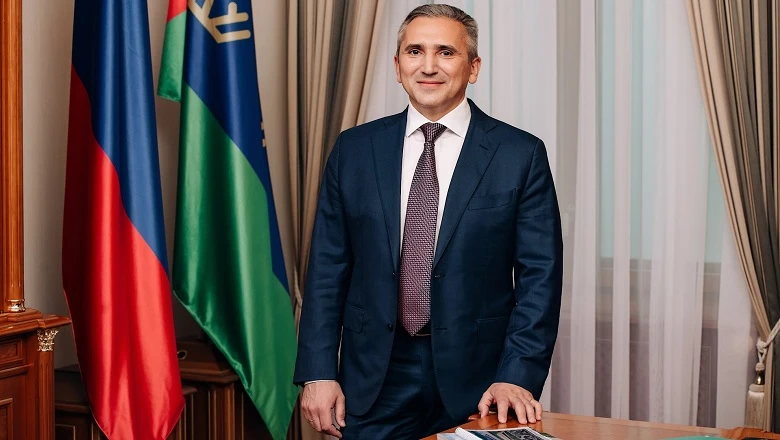 Тюменский губернатор Александр Моор пригласил на выставку "Россия"