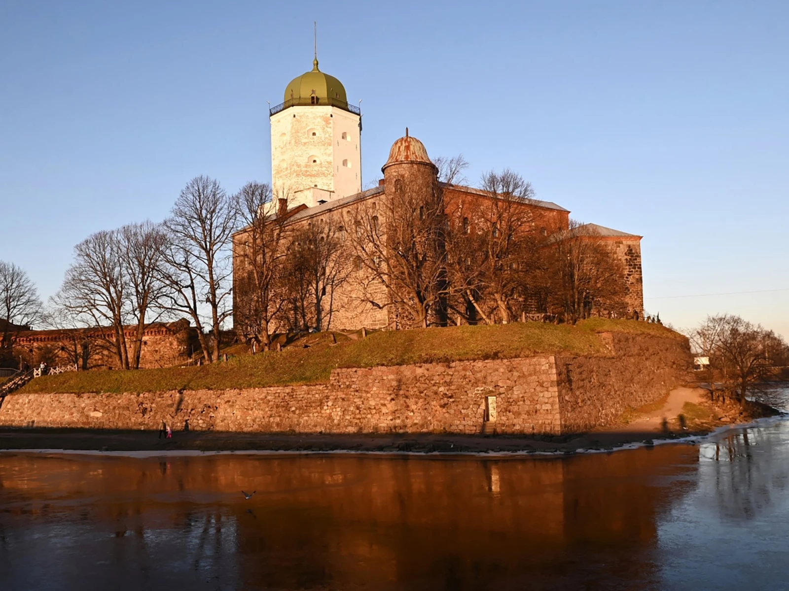 Собрать макет замка в Ленобласти можно на выставке "Россия"