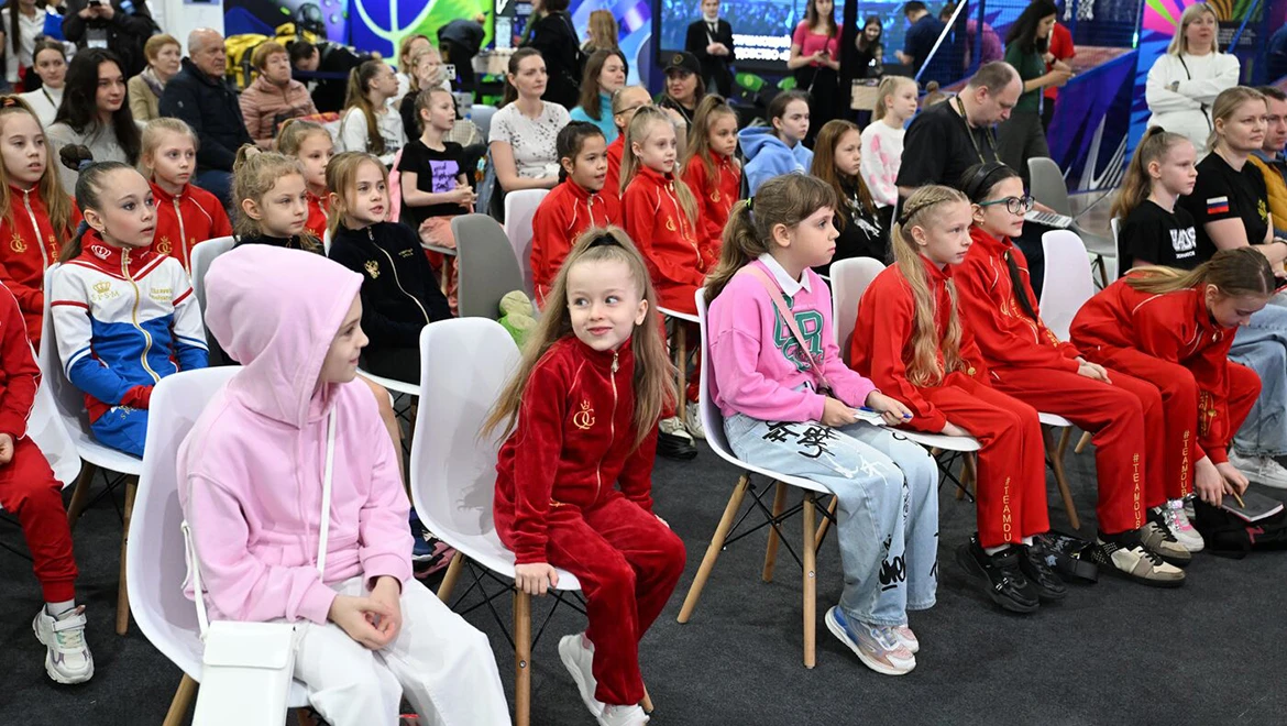 90-летие художественной гимнастики: праздничный фестиваль на выставке "Россия"