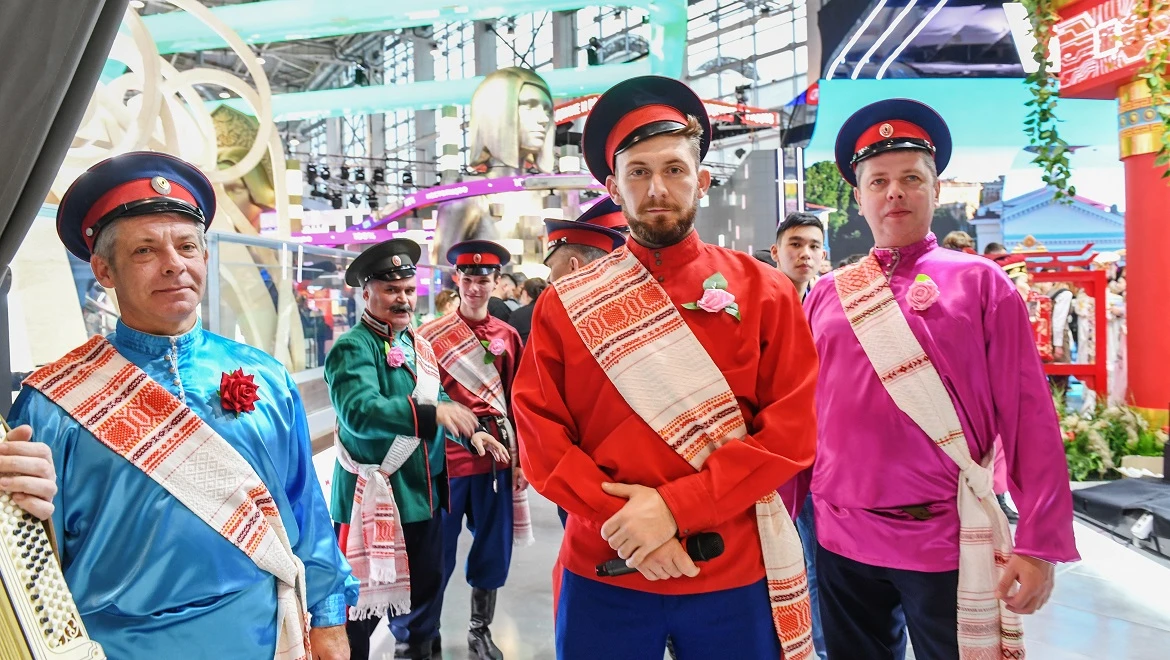 Химпром, ТЭК и пуховое дефиле: Волгоградская область на выставке "Россия"