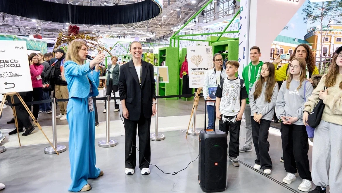 The School of Young Tour Guides opened at the RUSSIA EXPO