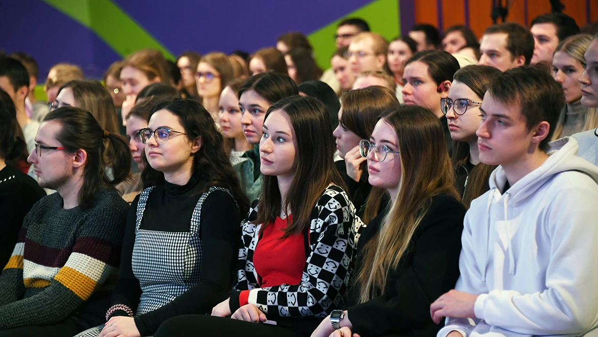Life, education and career in Kuzbass were discussed at the RUSSIA EXPO