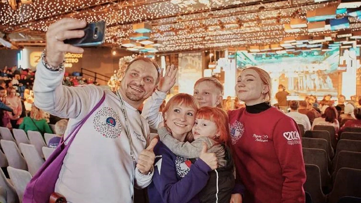 Всероссийский семейный форум «Родные — Любимые» открылся на выставке "Россия"