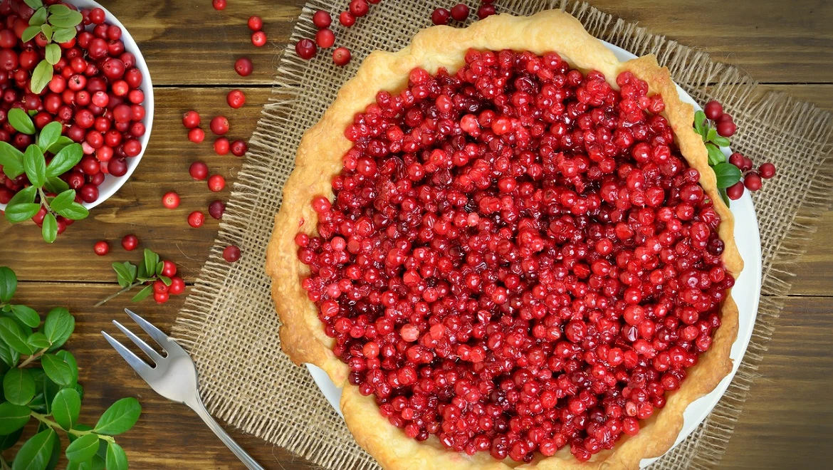 Pie with "drunken" lingonberries and sturgeon with three types of caviar: the All-Russian Wedding Festival awaits guests