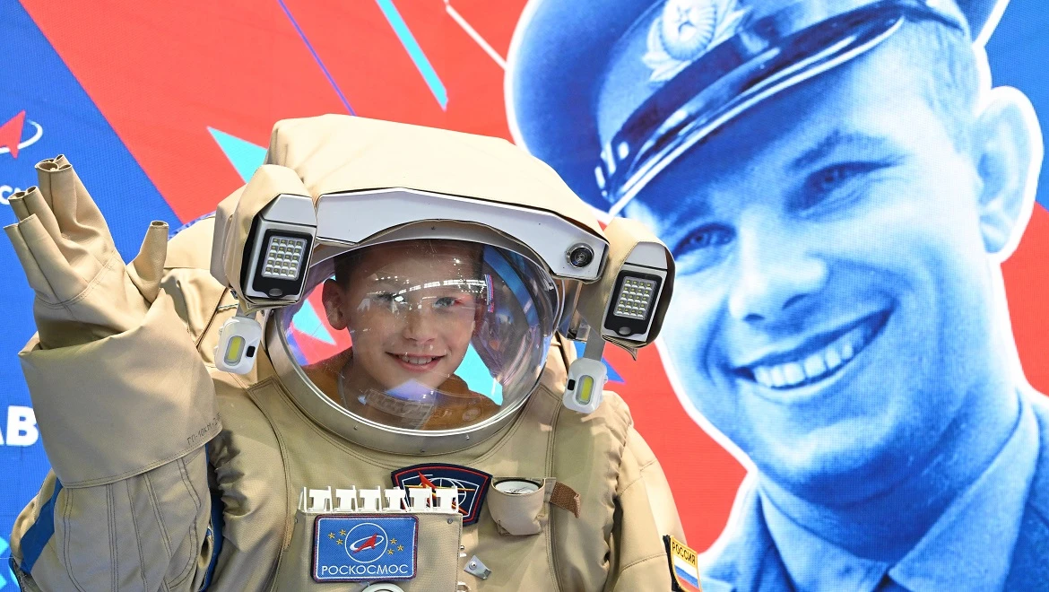 Пообщаться с космонавтом, сделать фото в «Капсуле Гагарина» и наблюдать запуск ракеты на выставке