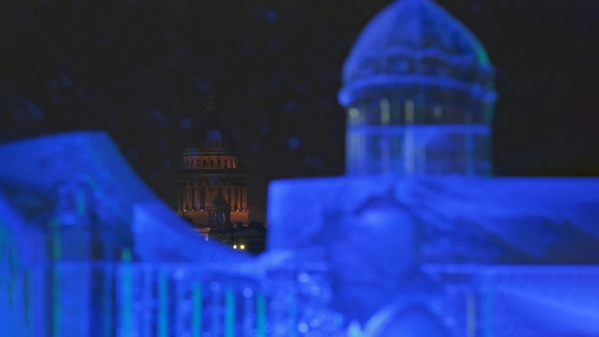 Фестиваль ледовых скульптур выставки "Россия" продолжится в Санкт-Петербурге