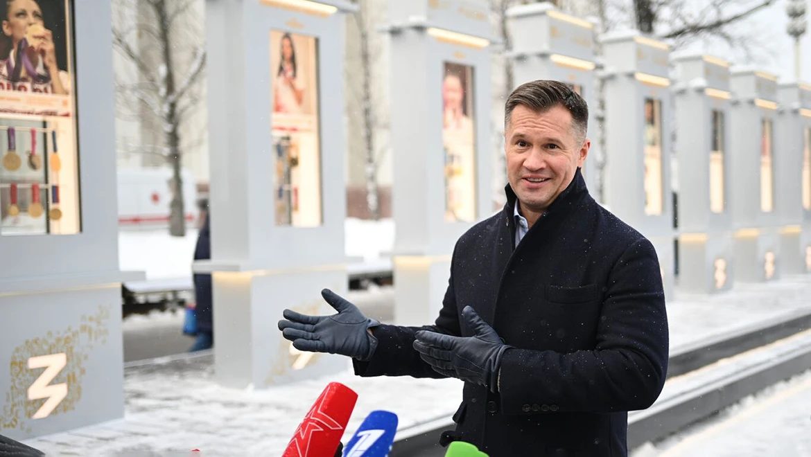 «Я под впечатлением!»: олимпийский чемпион Алексей Немов посетил выставку "Россия"