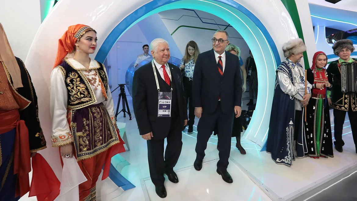 Representative of the Turkish diplomatic mission was given a tour of Bashkortostan's exposition