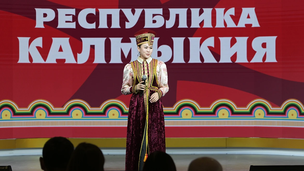 Место силы и буддийские секреты молодости — День Республики Калмыкия на выставке "Россия"