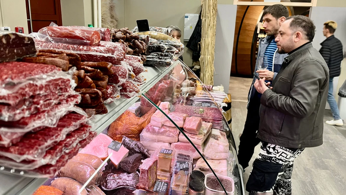 Тартуфо, юкола нерки и оленина из Коми: мясные и рыбные деликатесы можно отведать на выставке "Россия"