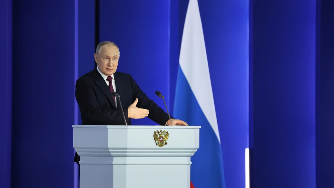 Послание Президента Владимира Путина Федеральному Собранию: трансляция на выставке "Россия"