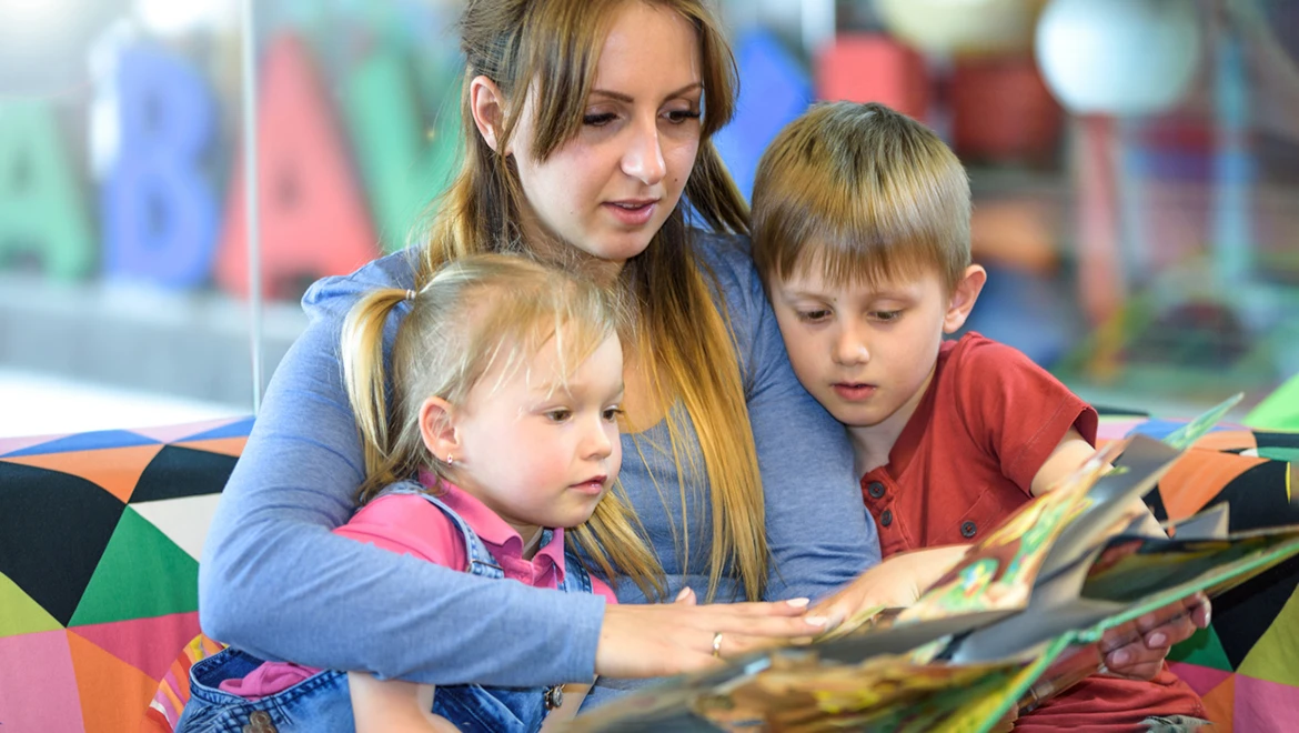 Традиции семейного чтения обсудят на выставке "Россия"