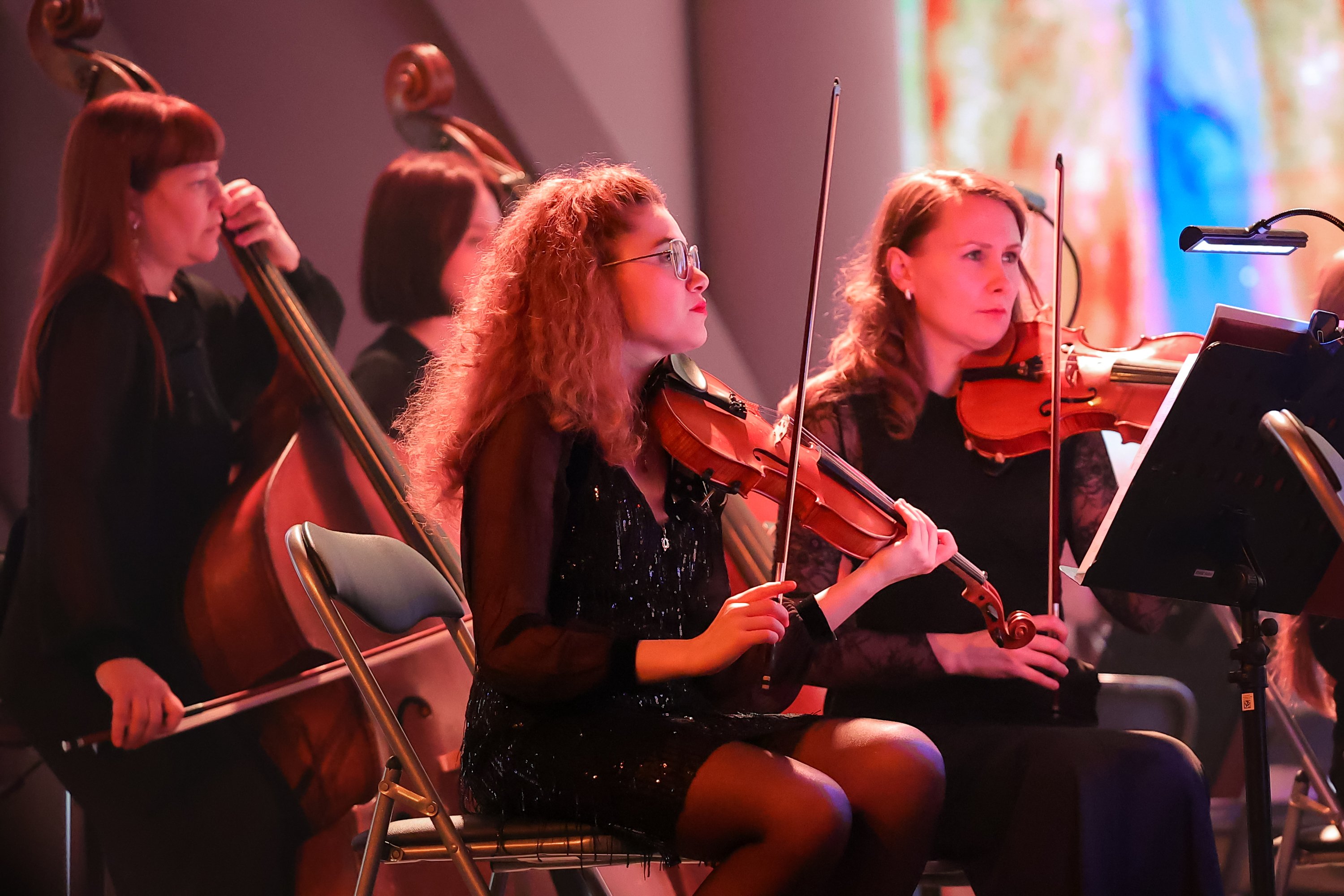 Premiere of the multi-genre production 