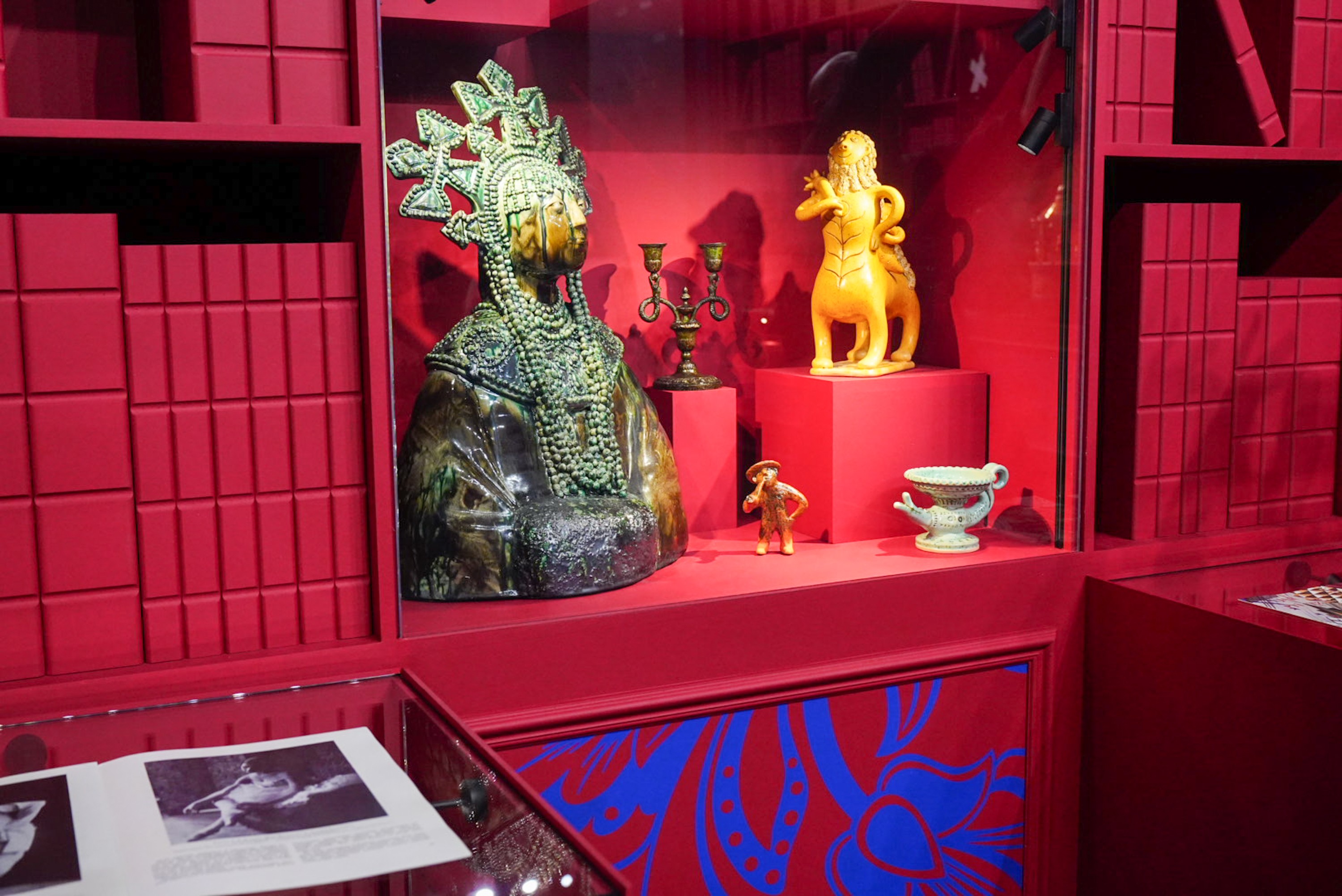 The grand opening of the exhibition 