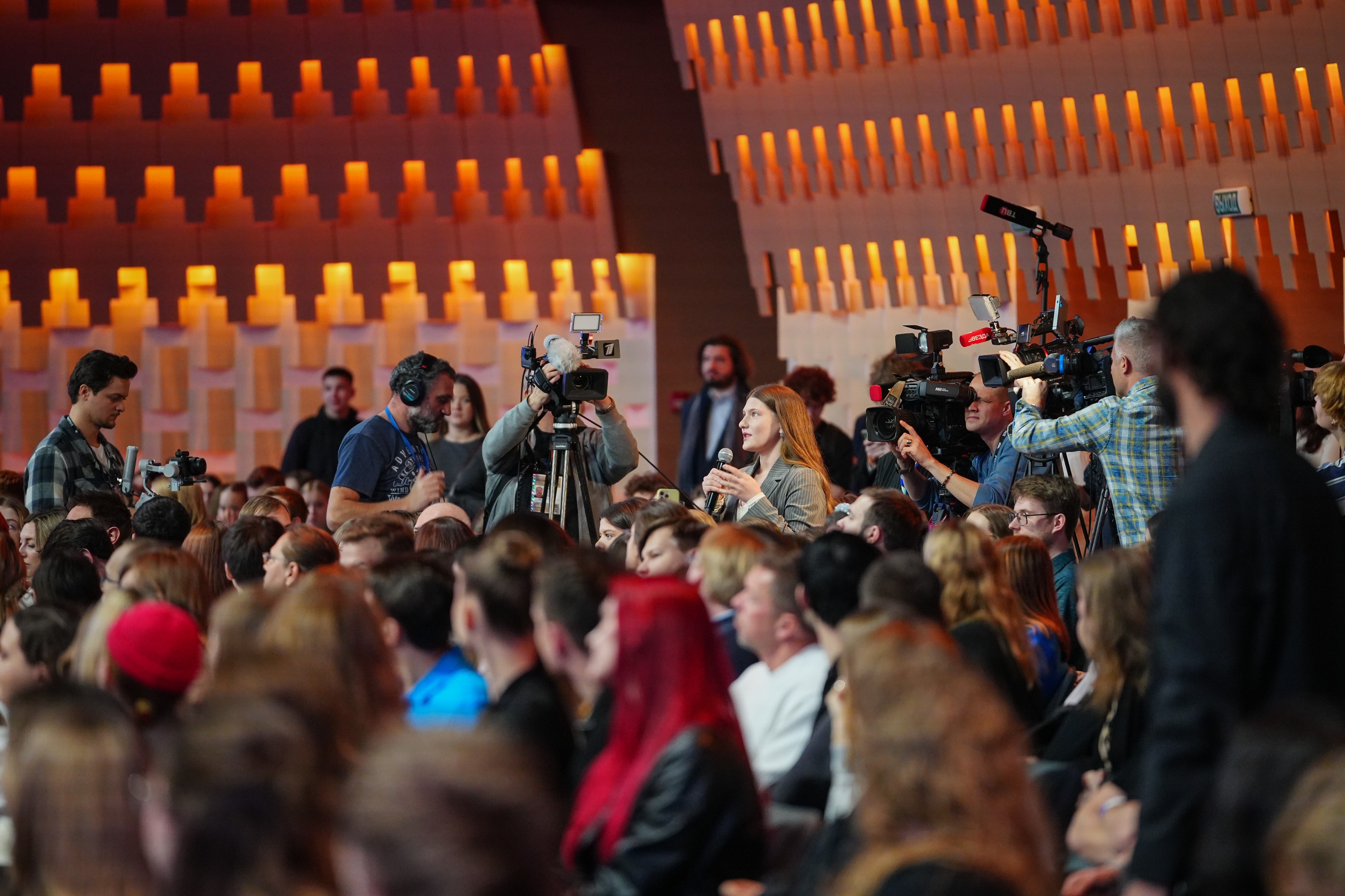Nikita Mikhalkov meets creative youth at the National Centre RUSSIA