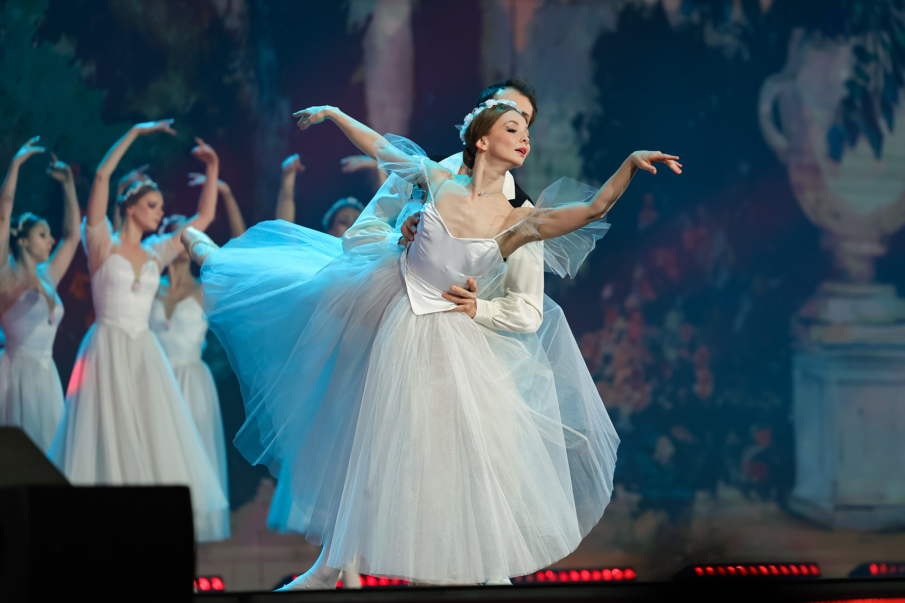 Premiere of the multi-genre production 