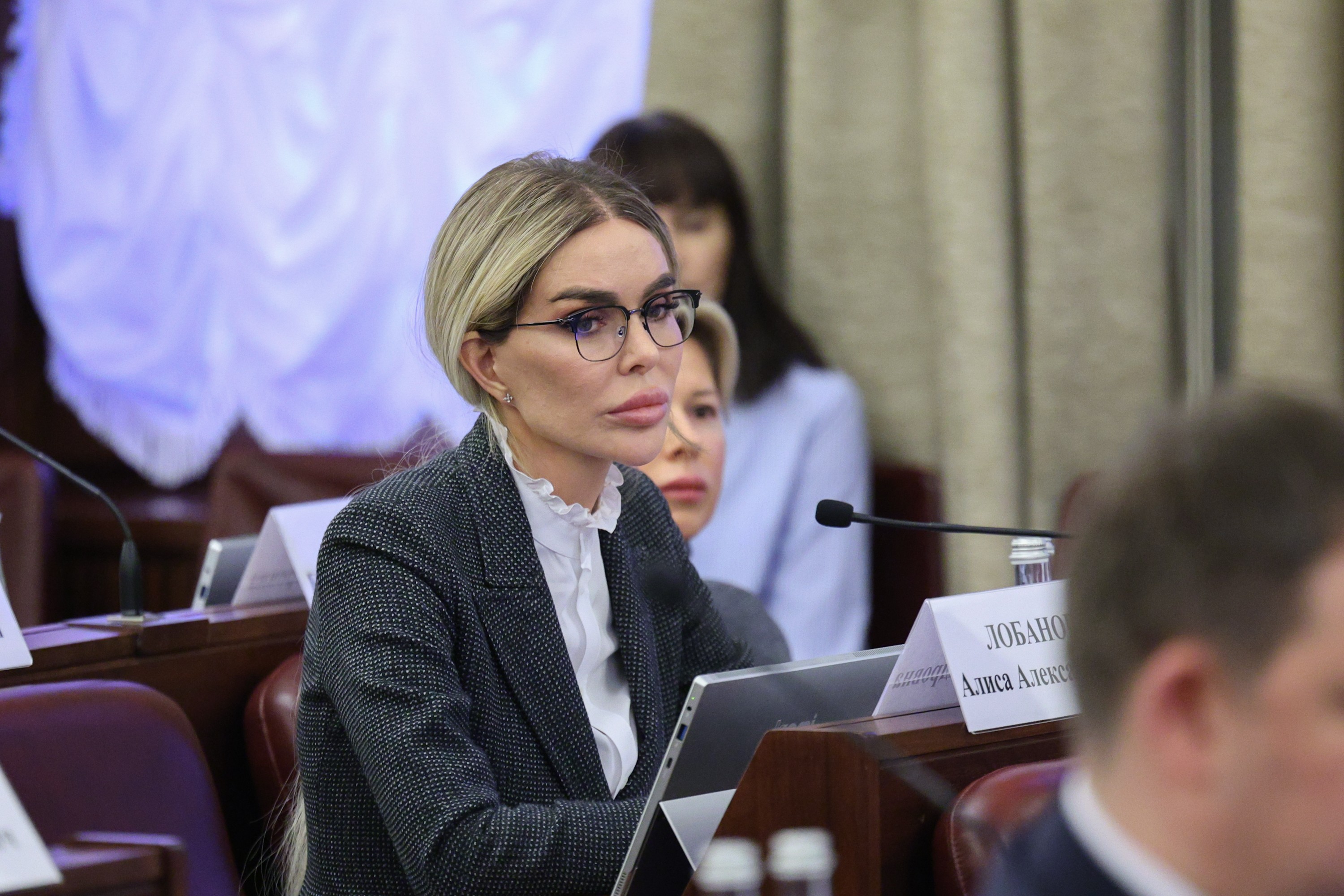 Meeting of the Board of the Council at the National Centre RUSSIA on Developing and Promoting the New Russian Style in the Public Sphere