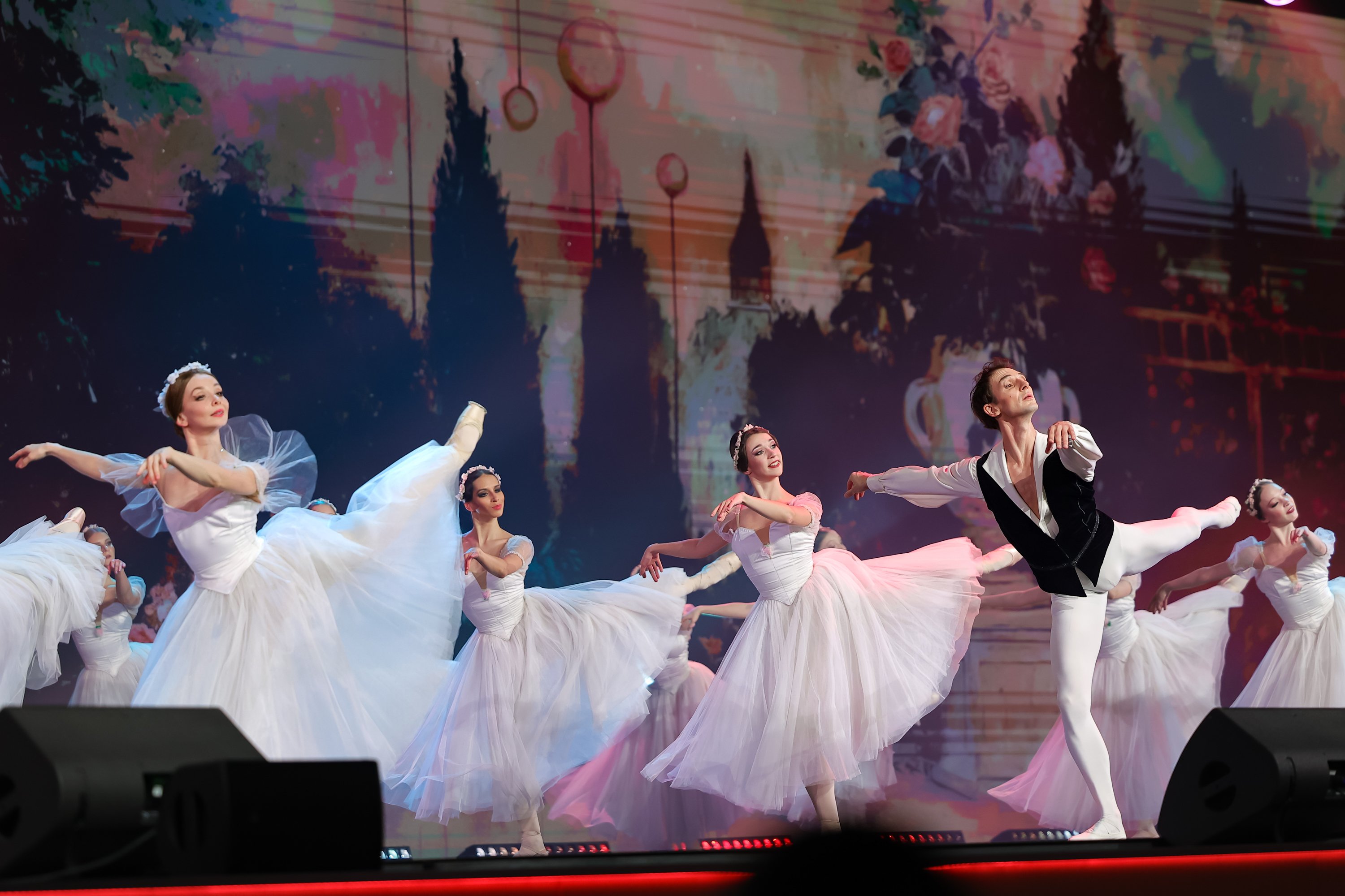 Premiere of the multi-genre production 