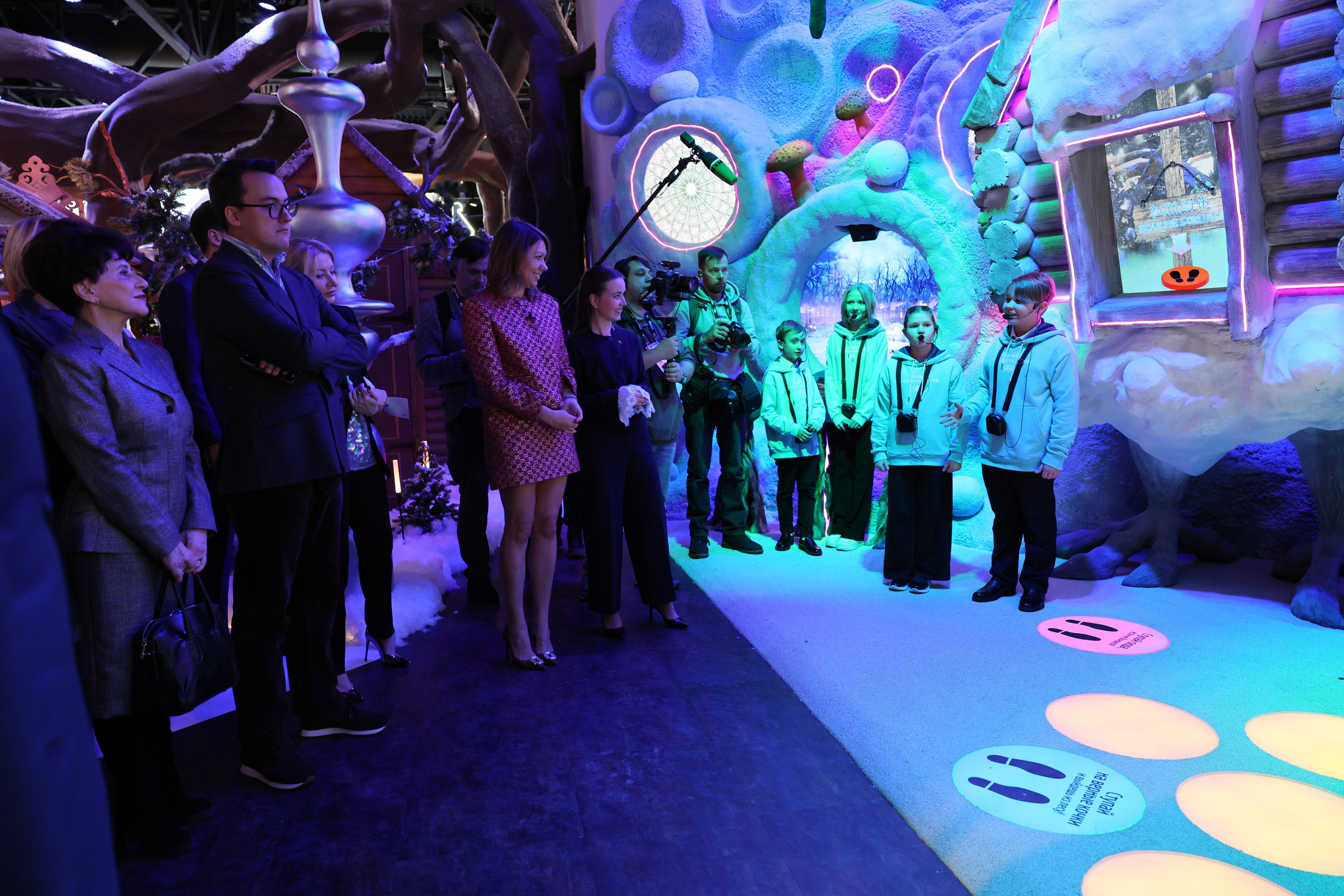 The grand opening of the exhibition 