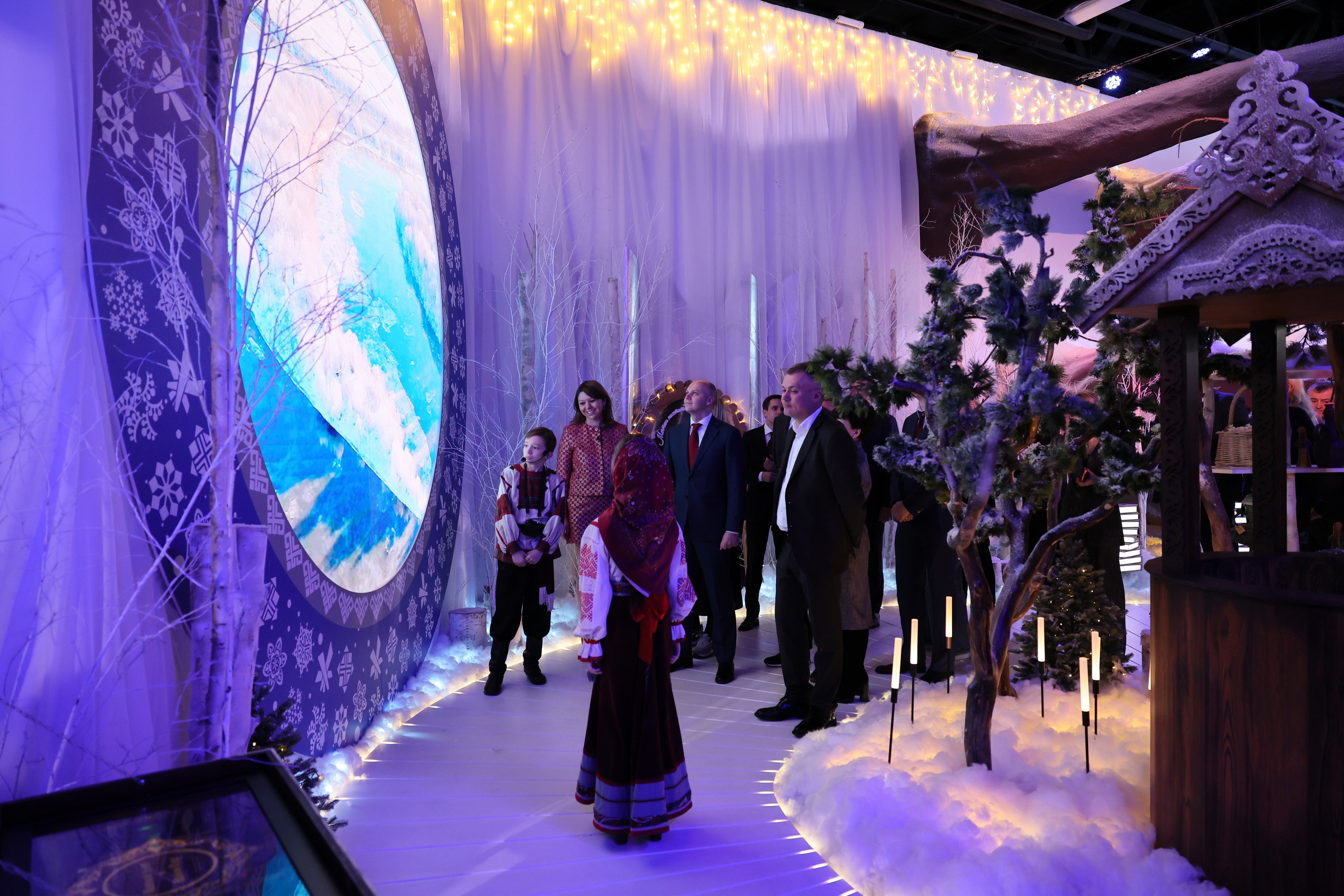 The grand opening of the exhibition 