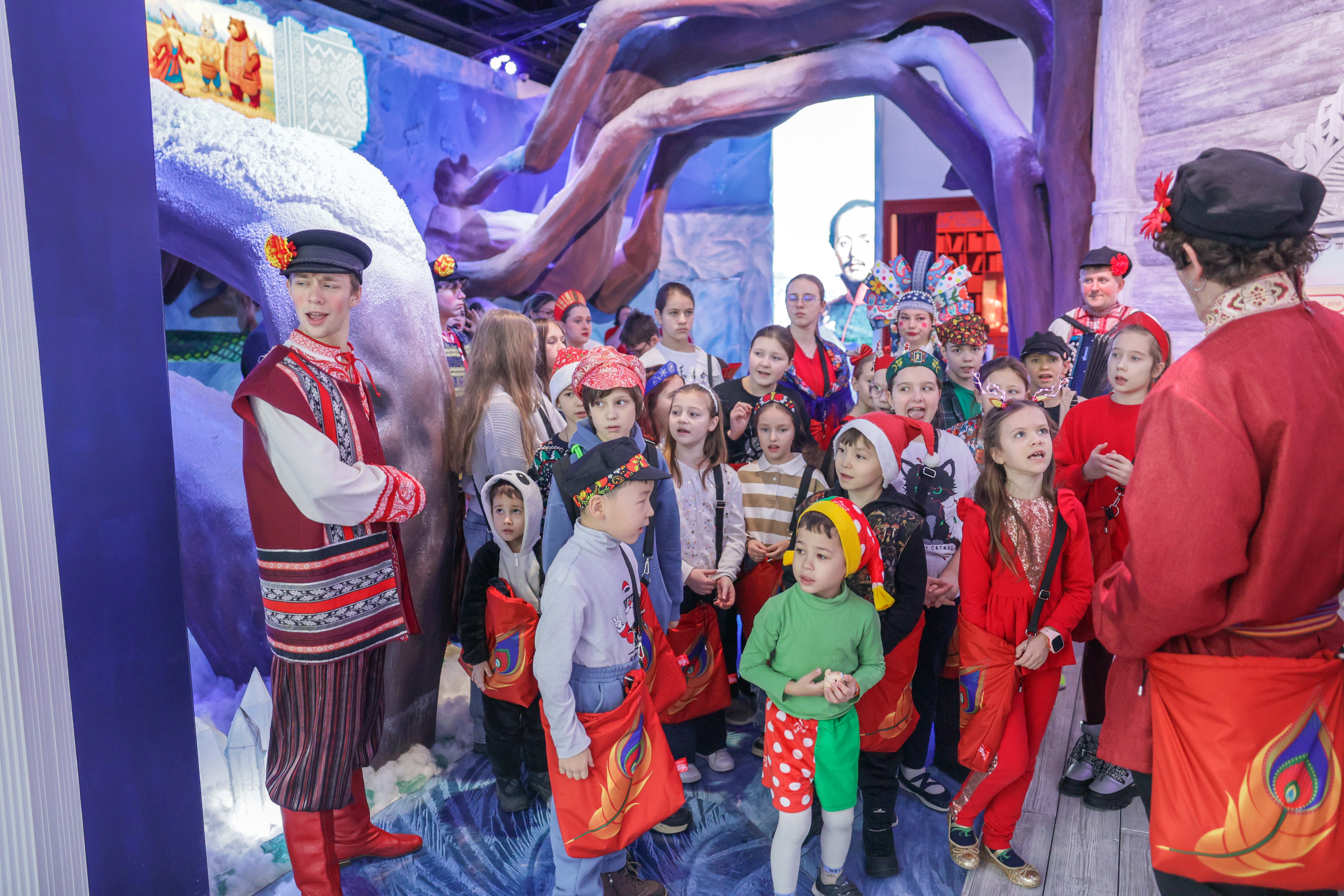 Theatrical carolling 