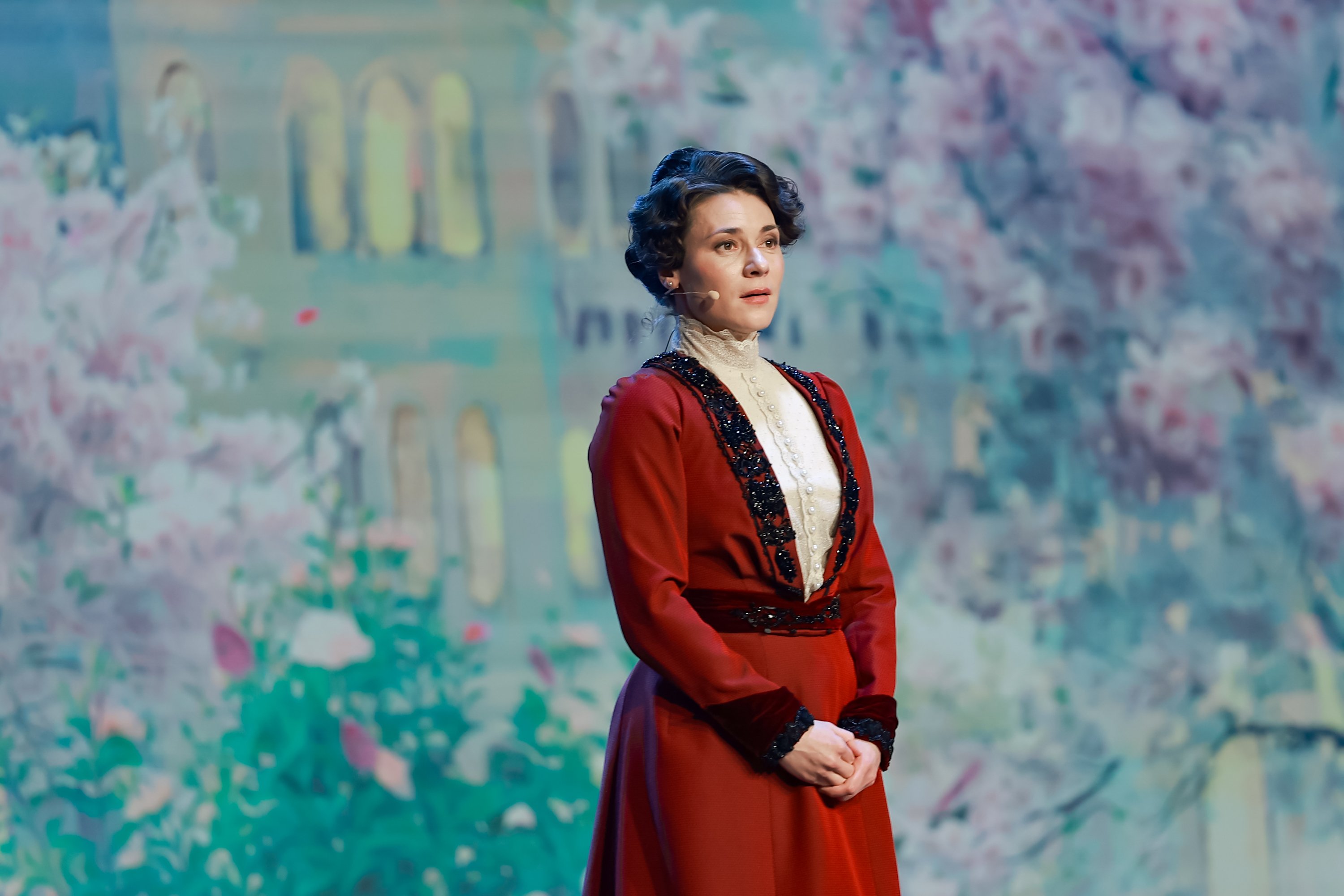 Premiere of the multi-genre production 