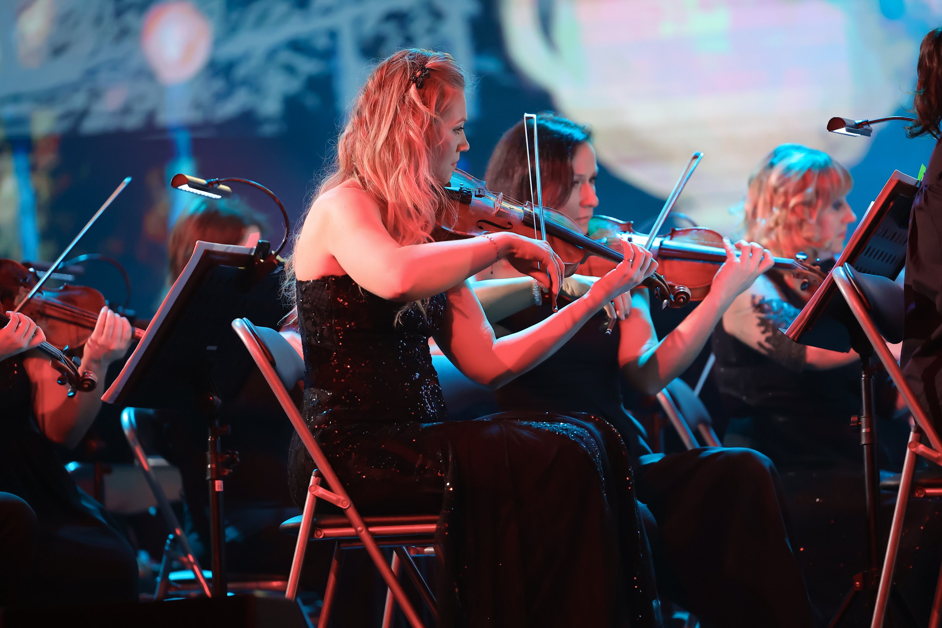 Premiere of the multi-genre production 