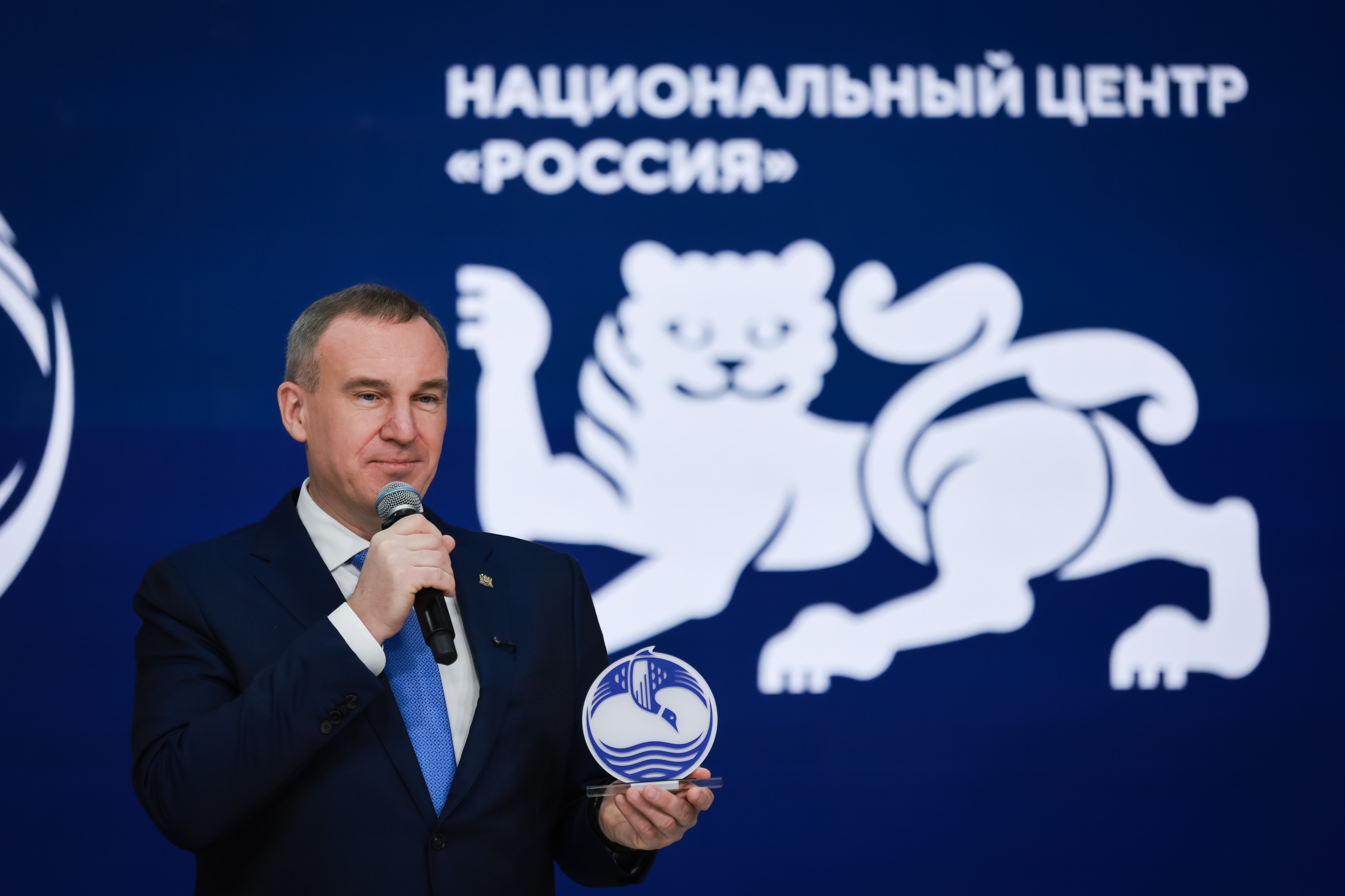 Ruslan Kukharuk, Governor of Khanty-Mansiysk Autonomous Okrug — Yugra, visited the Russia National Center in Moscow