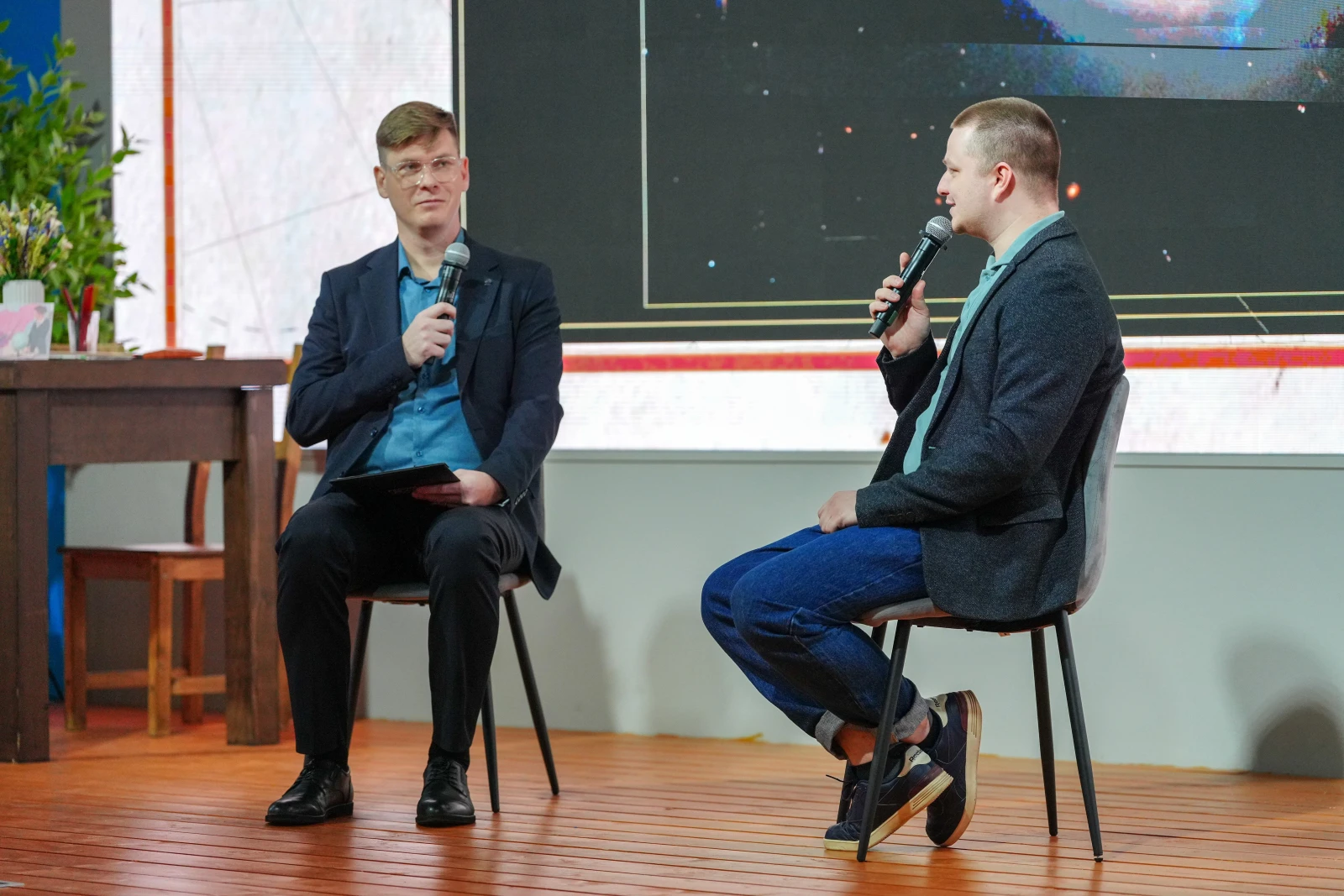 Exploring Russia: through thorns to the stars — extraterrestrial cartography