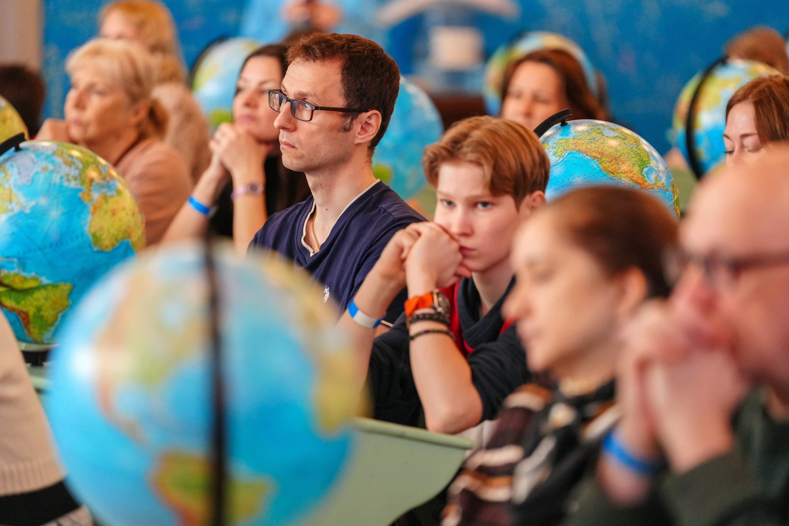 Exploring Russia: through thorns to the stars — extraterrestrial cartography