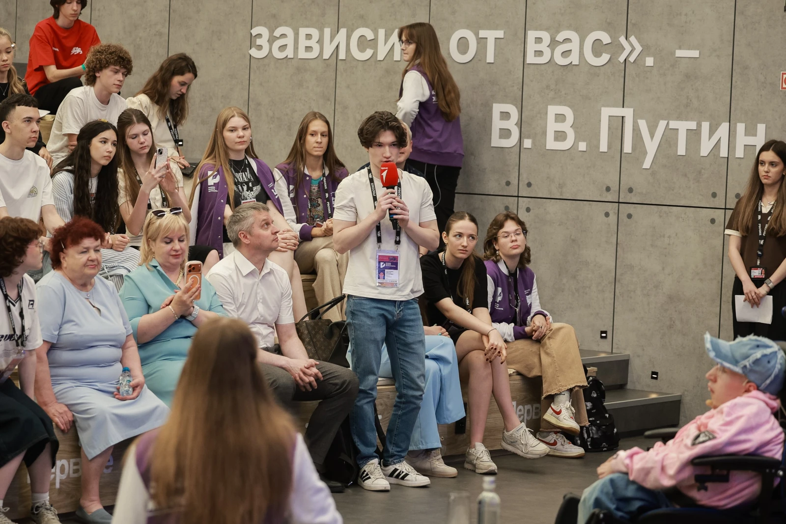 Master-meeting with Maxim Anufriyev at the Young Journalists School of the National Centre RUSSIA