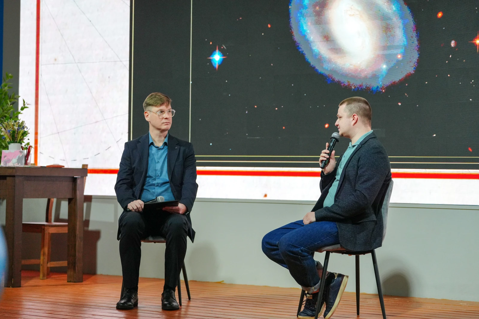 Exploring Russia: through thorns to the stars — extraterrestrial cartography