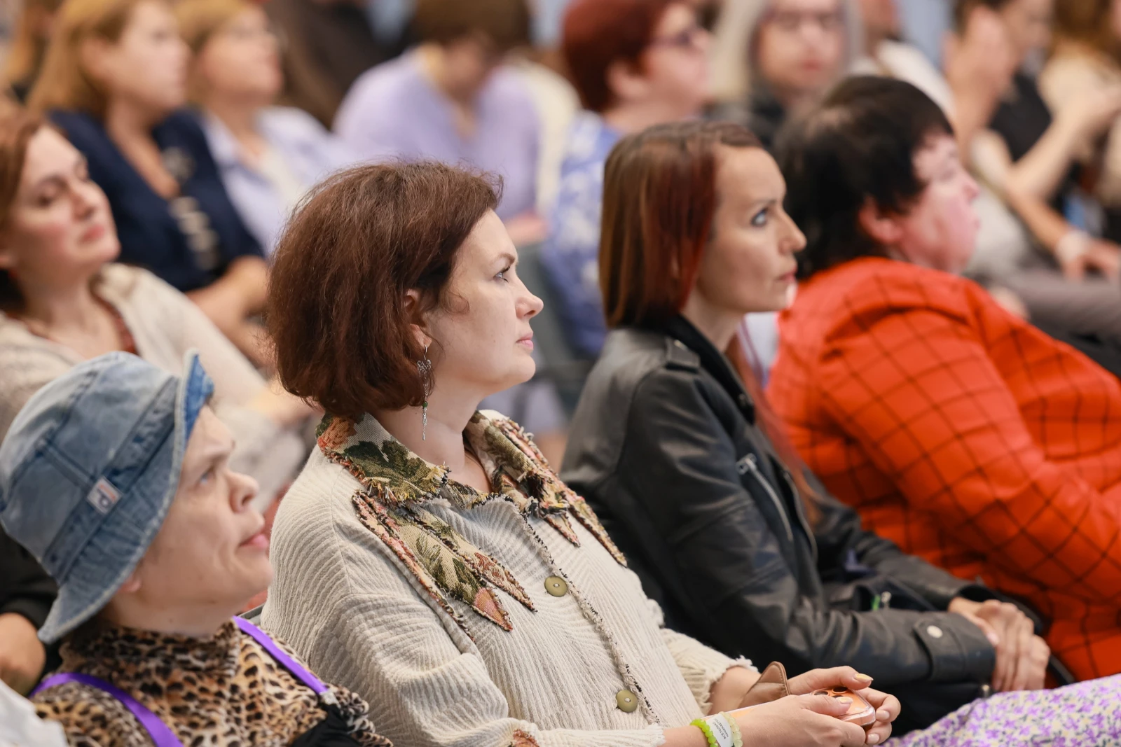 The role of the family in the lives of Russians: upbringing, traditions and the image of the future