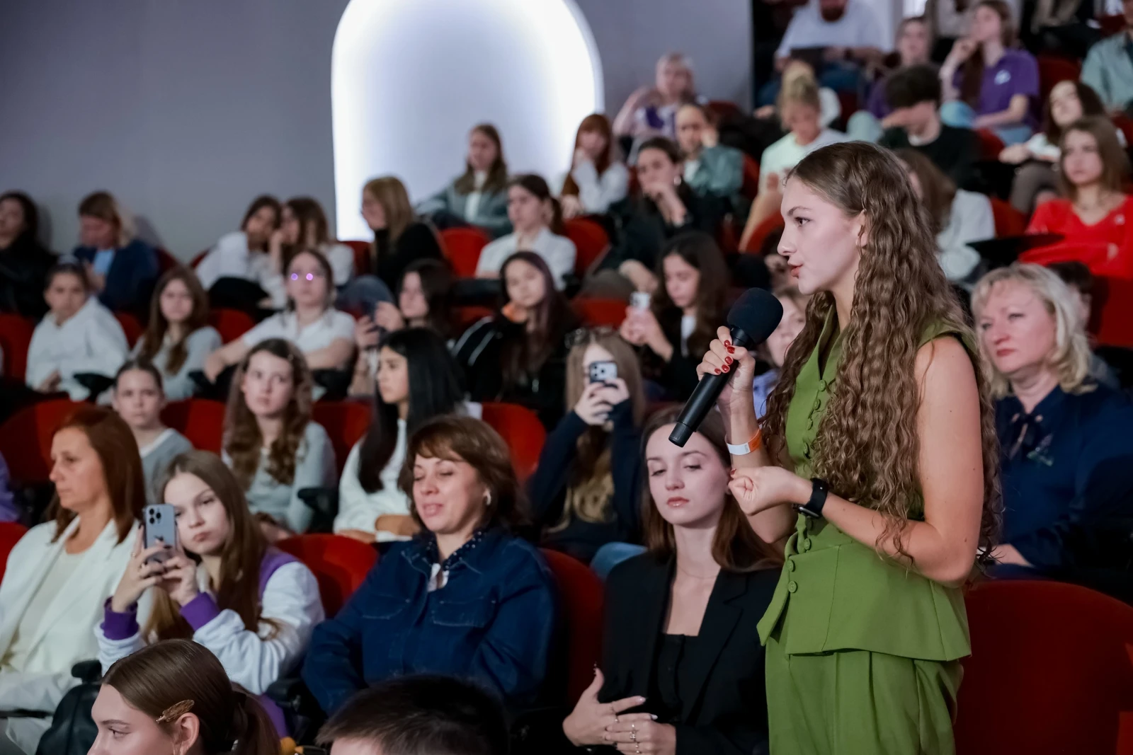 Press conference on the launch of the second season of the "Young Journalists School"