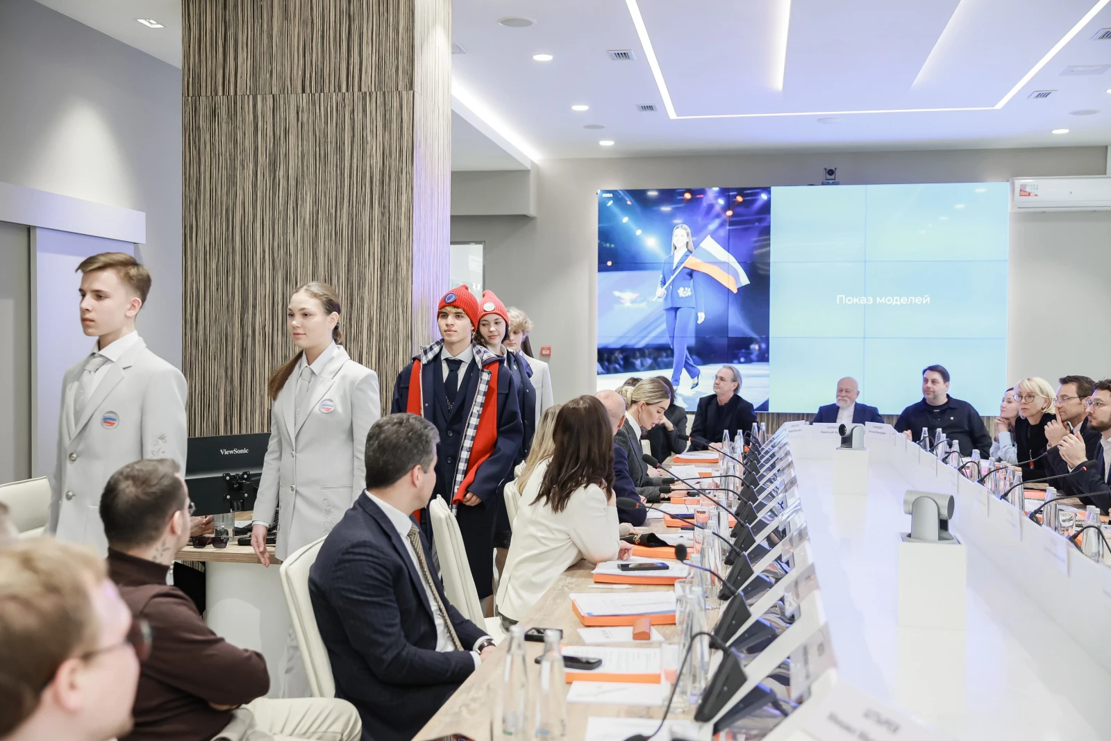 Meeting of the Board of the Council at the National Centre RUSSIA on Developing and Promoting the New Russian Style