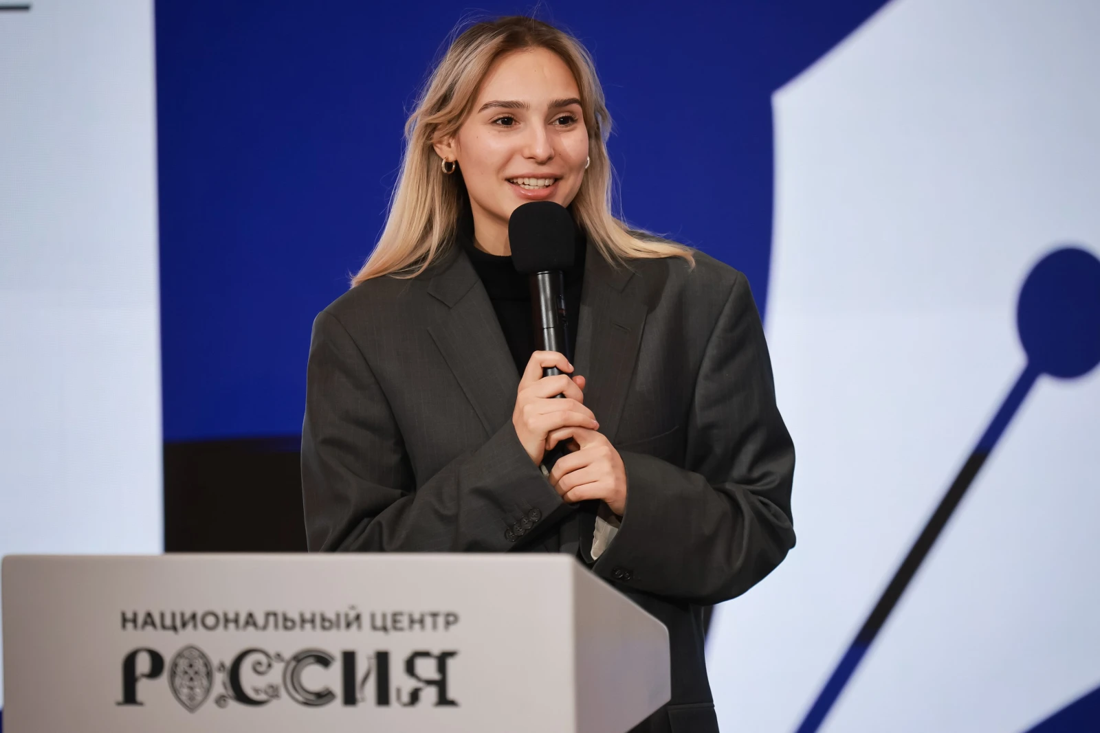 Master-meeting with Mikhail Kanavtsev at the Young Journalists School