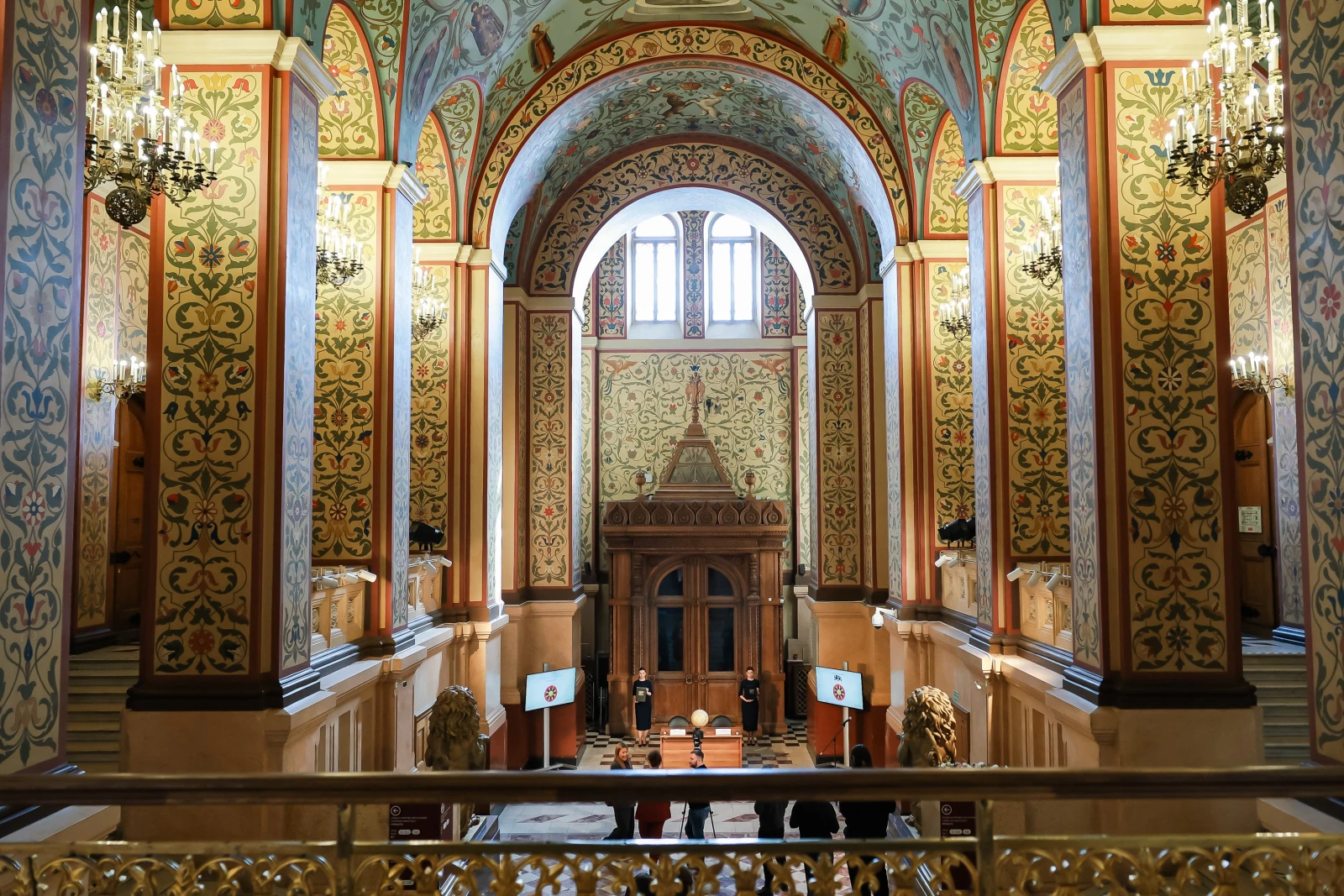 Signing ceremony of an agreement between the National Centre RUSSIA and the State Historical Museum