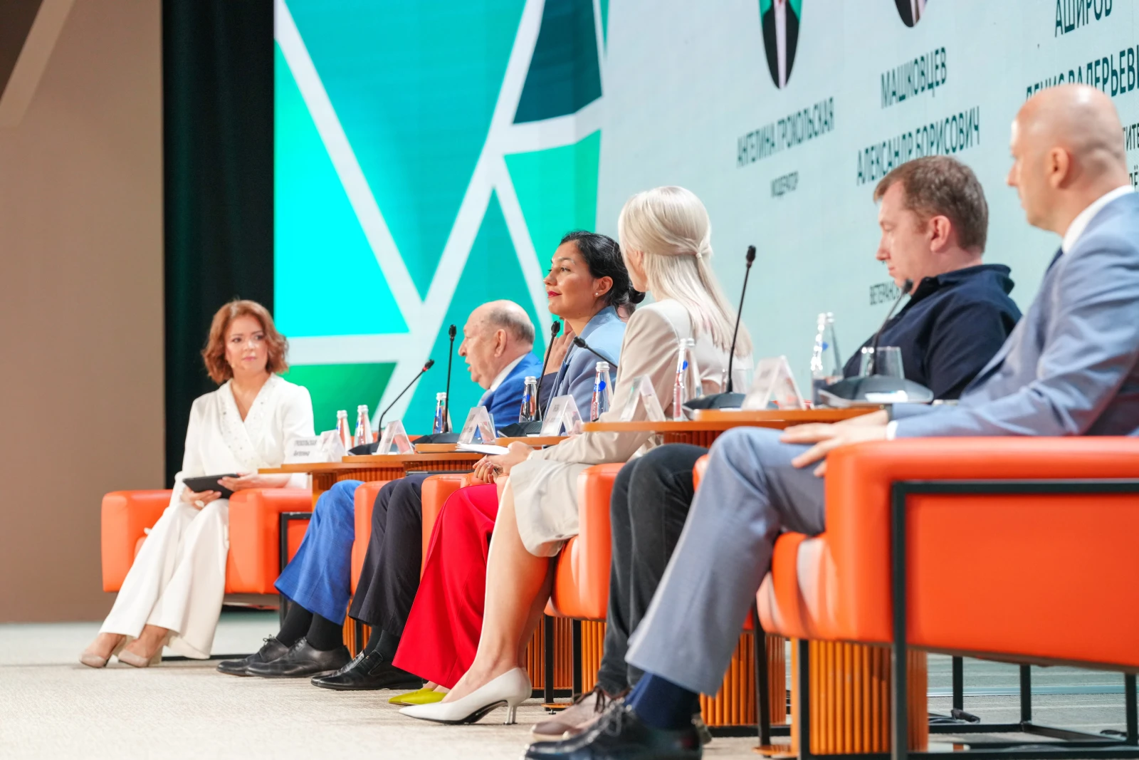 The First All-Russian Youth Customs Forum