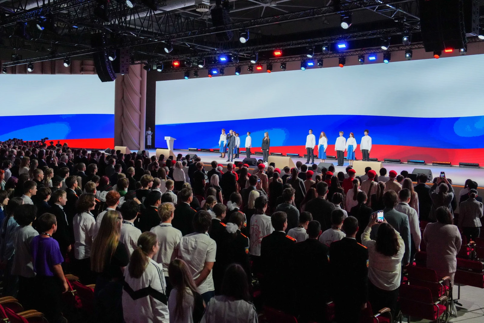 Presentation of the federal creative works platform "In the Name of Heroes"