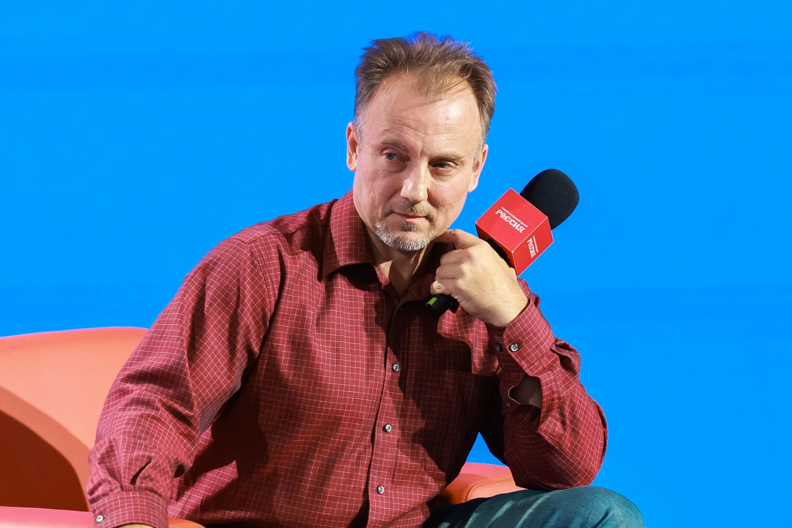 "What to Read?!". The Image of the Person of the Future in the Works of Ivan Yefremov