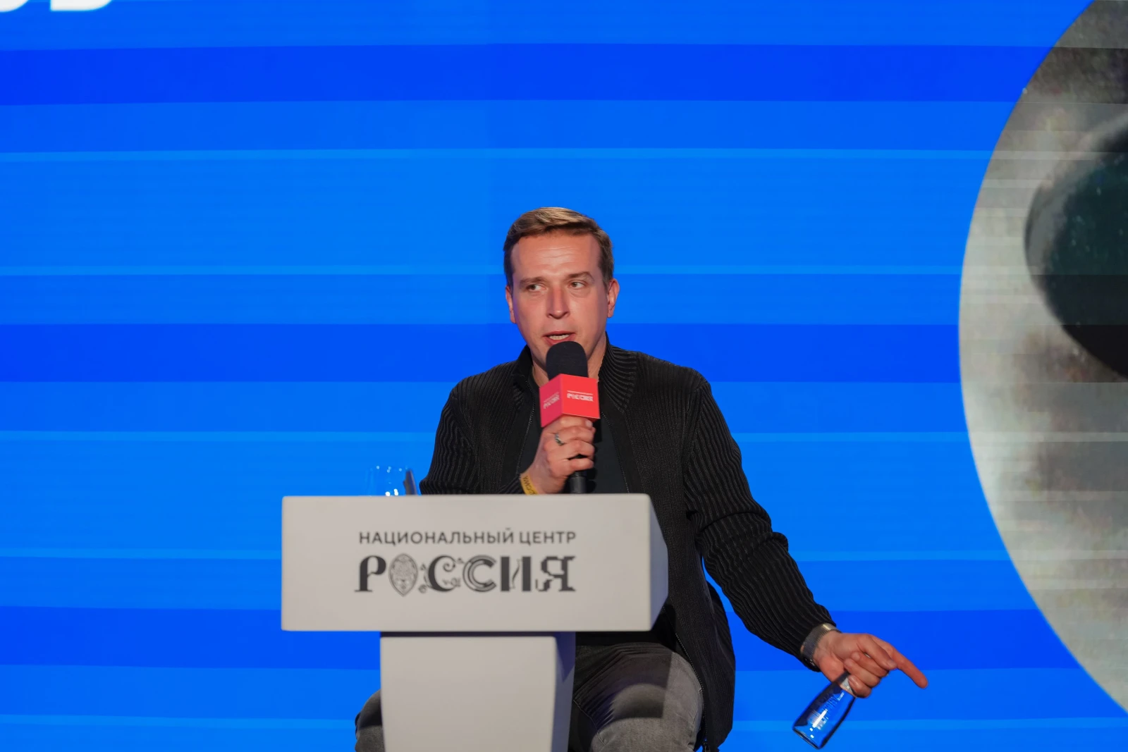 Literary Club of the National Centre RUSSIA "Battle of Talents: Dostoevsky vs Bulgakov"