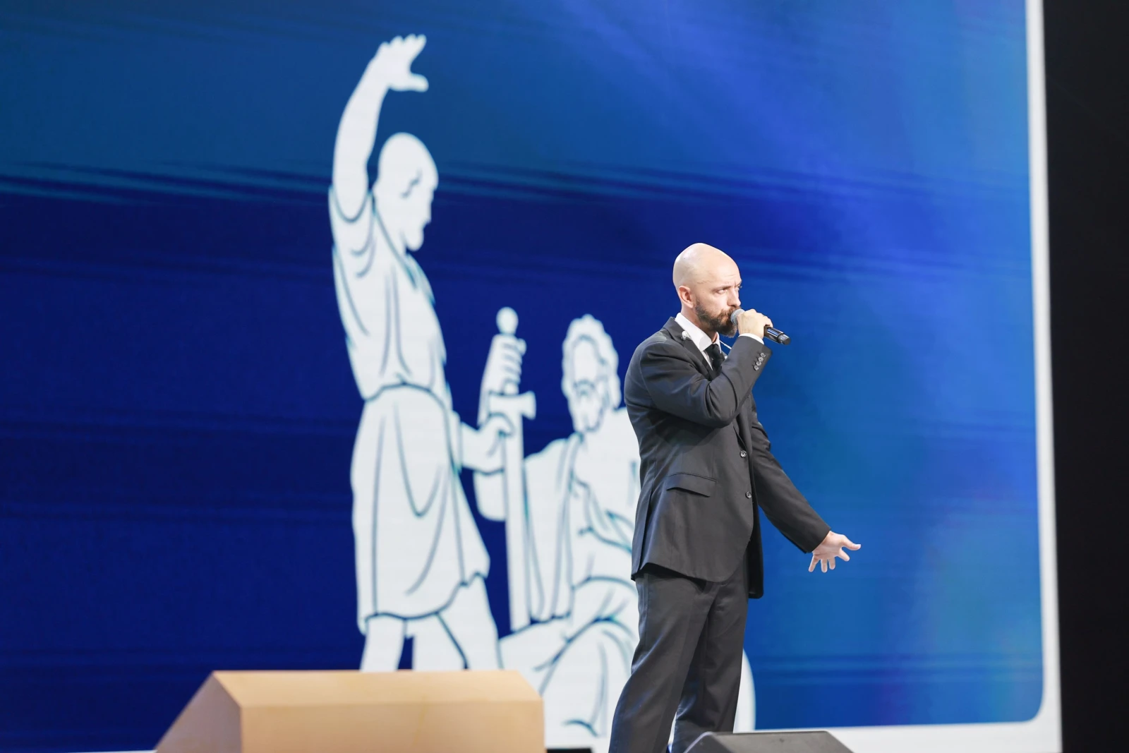 Presentation of the federal creative works platform "In the Name of Heroes"