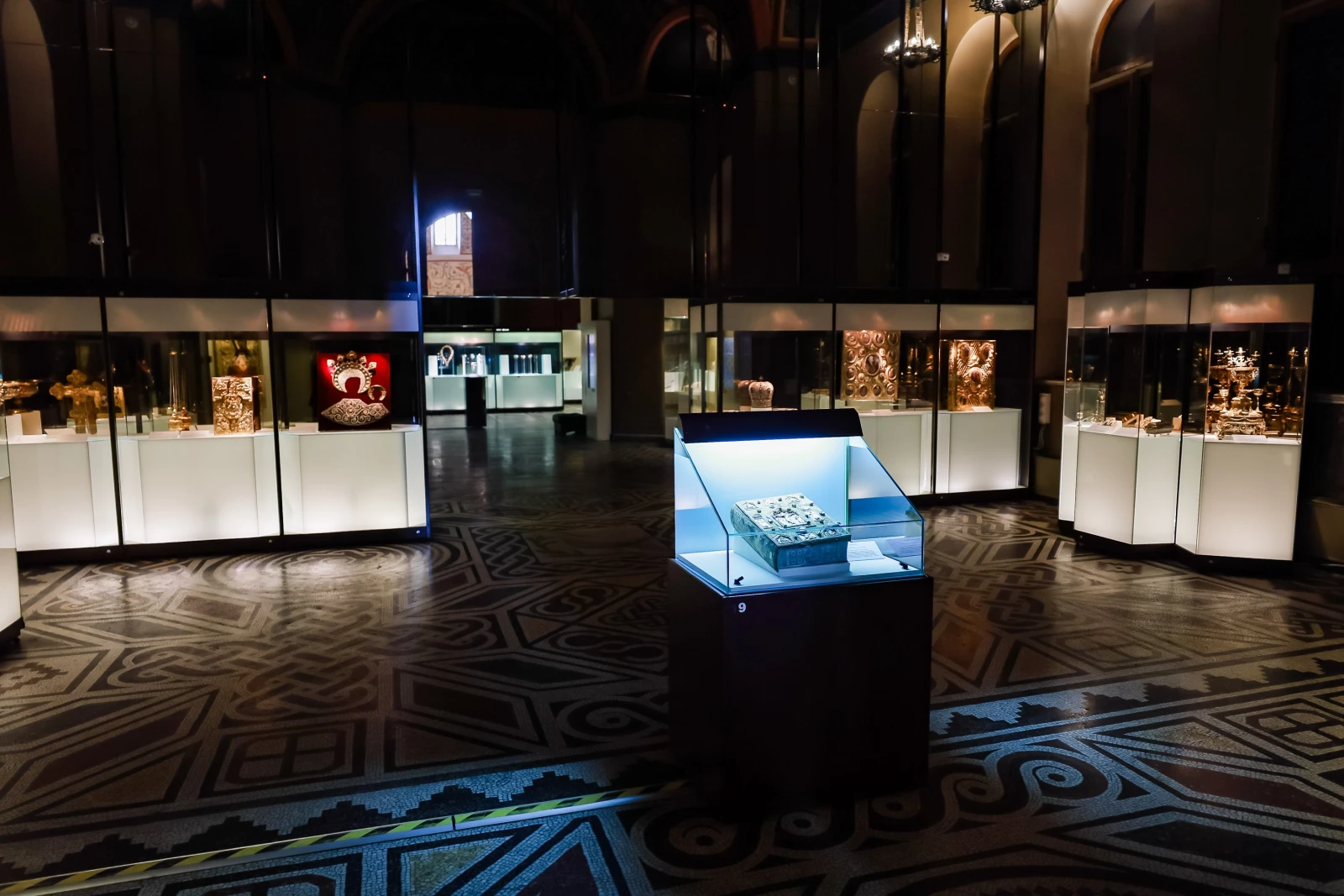 Signing ceremony of an agreement between the National Centre RUSSIA and the State Historical Museum