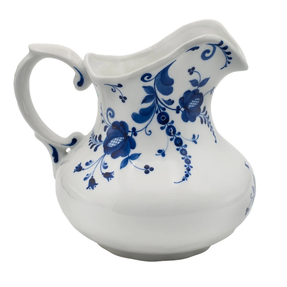 Gzhel porcelain